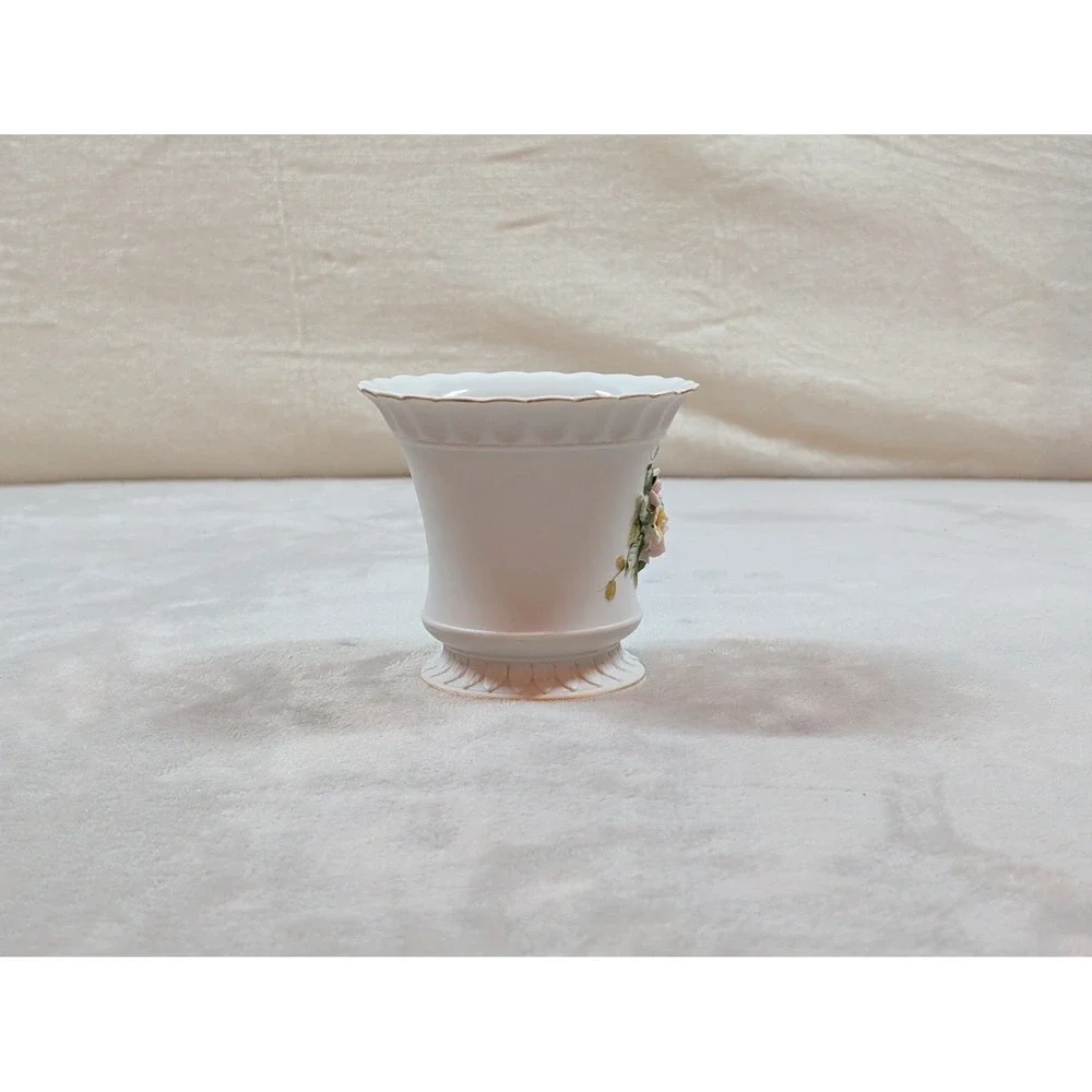 Lefton china hand